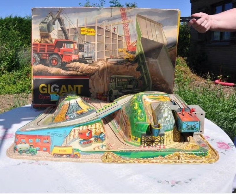 § ancien circuit plastique préformé dans sa boite d'origine, Antiek en Kunst, Ophalen of Verzenden
