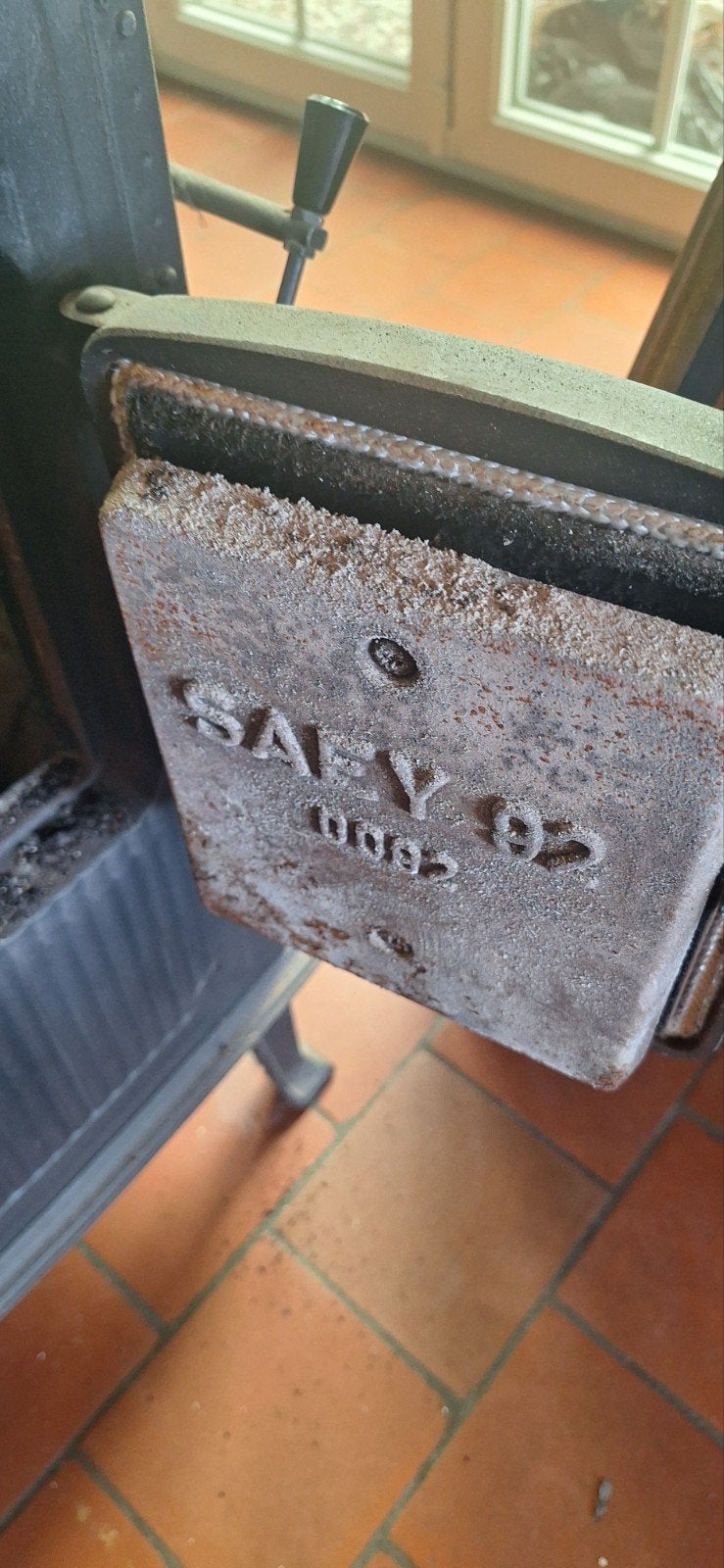 Goeie zware houtkachel Saey, Huis en Inrichting, Ophalen, Houtkachel, Zo goed als nieuw, Vrijstaand