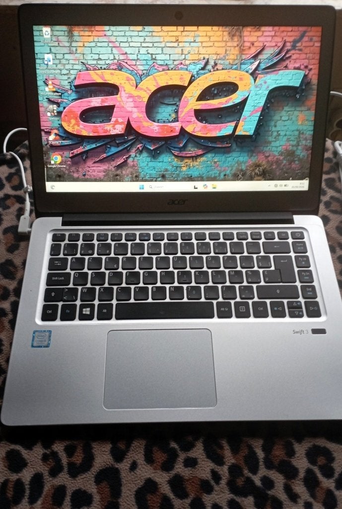 ACER SWIFT  i,5 / Wind.11./ 256 gb SSD ./ 4 RAM./ 14", I,5, 256 GB, 14 inch, Ophalen of Verzenden