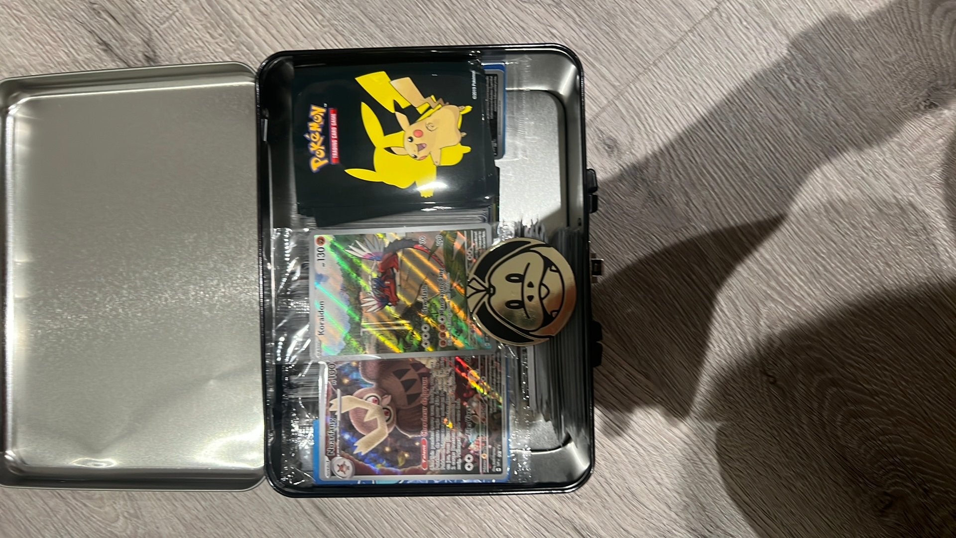 Boîtes remplie de cartes pokemon pour démarrer sa collection, Ophalen, Zo goed als nieuw