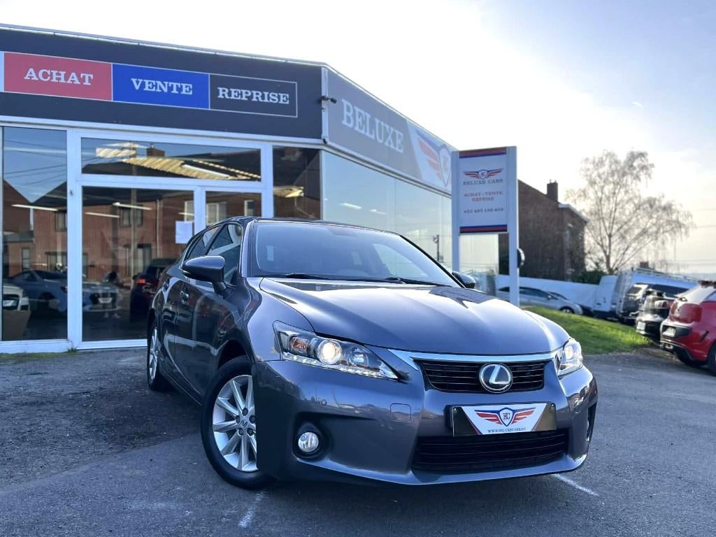 LEXUS CT 200H 1.8i ESSENCE-ELECT*ATT REM*HYBRID*LED*LEER*, Auto's, Lexus, Euro 5, Zwart, Parkeersensor, Leder