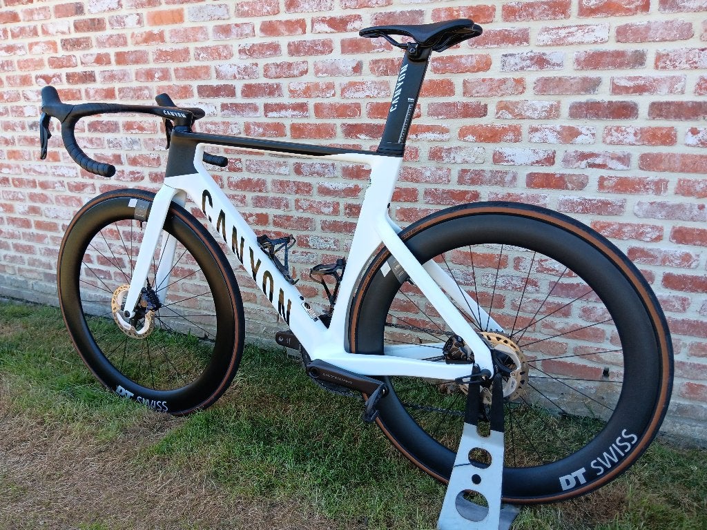 Canyon Aeroad CF SLX 8.0 maat M, Ophalen