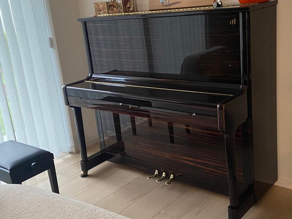 Doutreligne Master D132 MAK Makassar hoogglans, Musique & Instruments, Pianos, Enlèvement, Comme neuf, Piano, Brillant