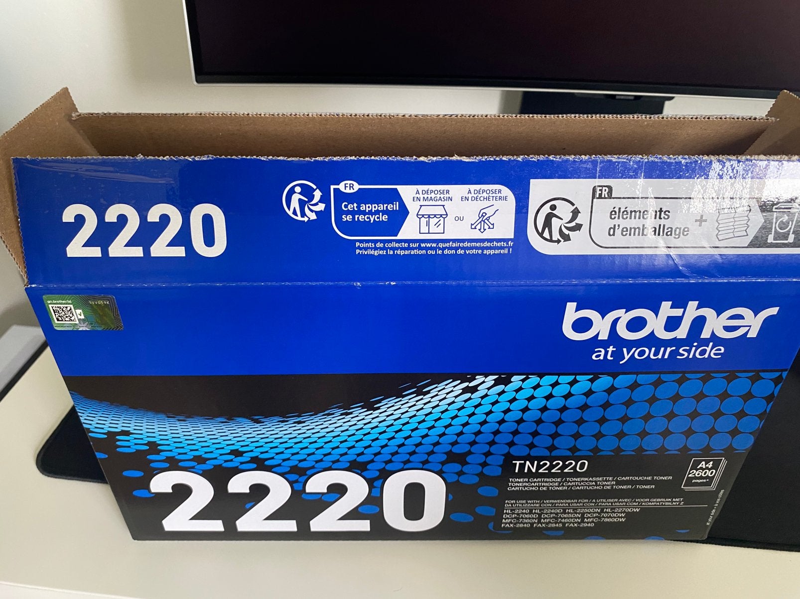 Brother TN2220 toner cartridge (2600 pages) – new, Informatique & Logiciels, Fournitures d'imprimante, Enlèvement ou Envoi, Comme neuf
