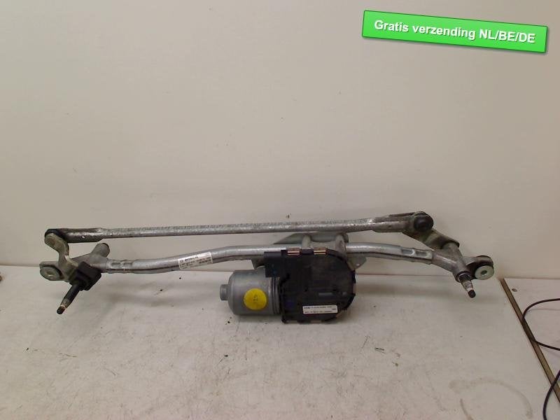 MOTEUR + TRINGLERIE ESSUIE GLACE AVANT Audi A6 Avant (C7), Auto-Union-Straße  1,
85057  Ingolstadt, DE, Info@audi.de, Audi, Utilisé