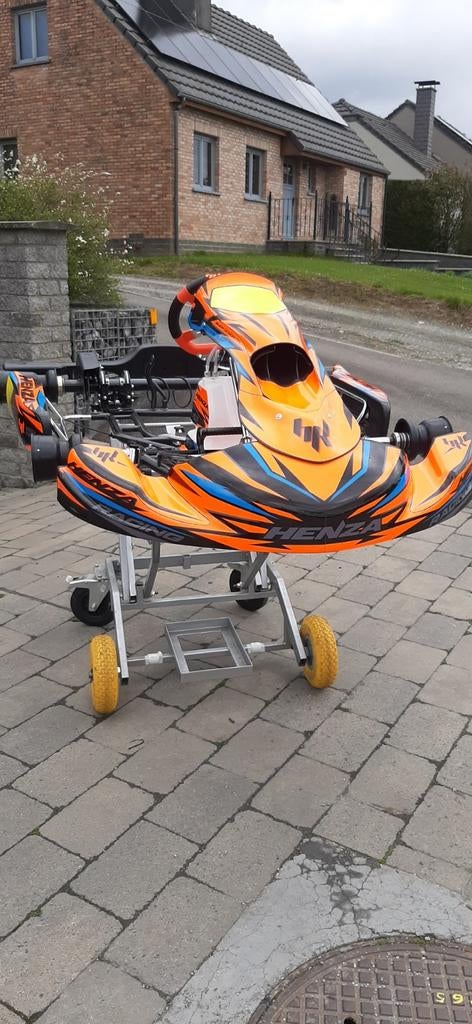 Chassis karting henza neuf., Enlèvement