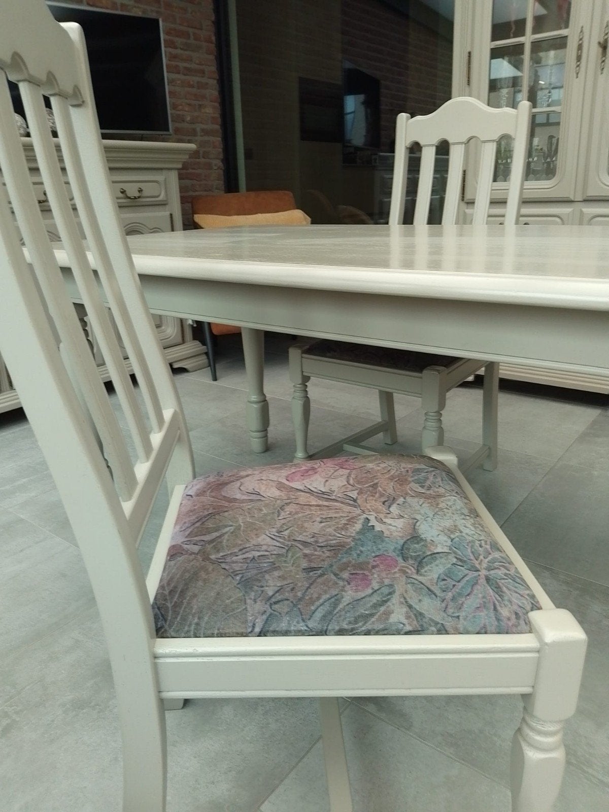 Eetkamer + salontafel, Ophalen