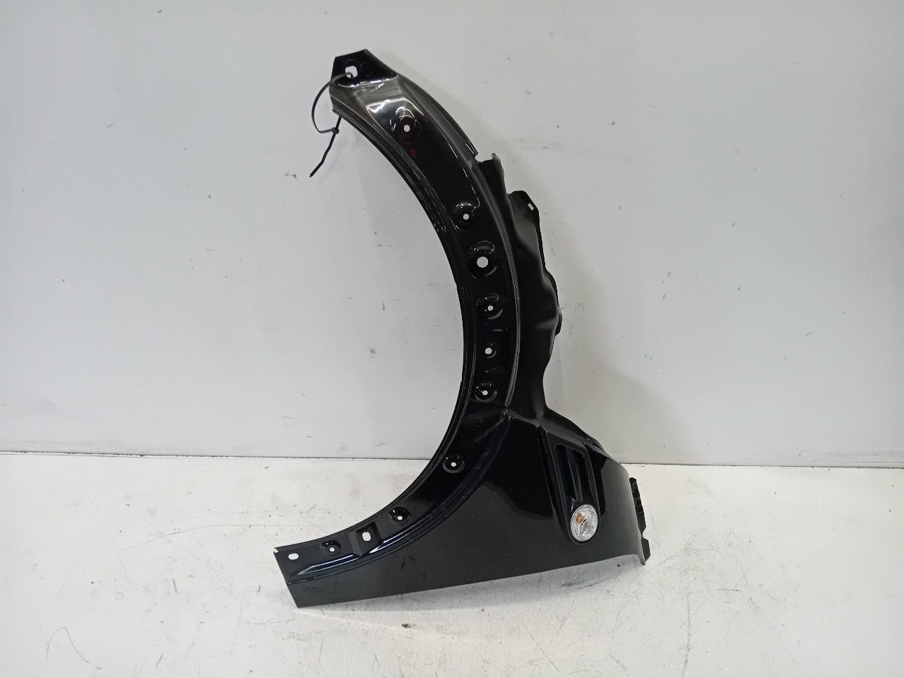 Spatbord links voor Mini Mini, Onderdelen@venauto.nl, Van der Ven Autorecycling B.V., Ettenseweg 76, 4706 PB Roosendaal, The Netherlands