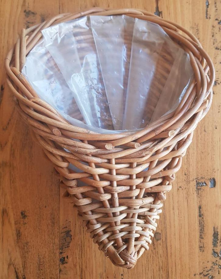 Rieten hang korfje / mandje, -, Autres formes, -, Enlèvement ou Envoi