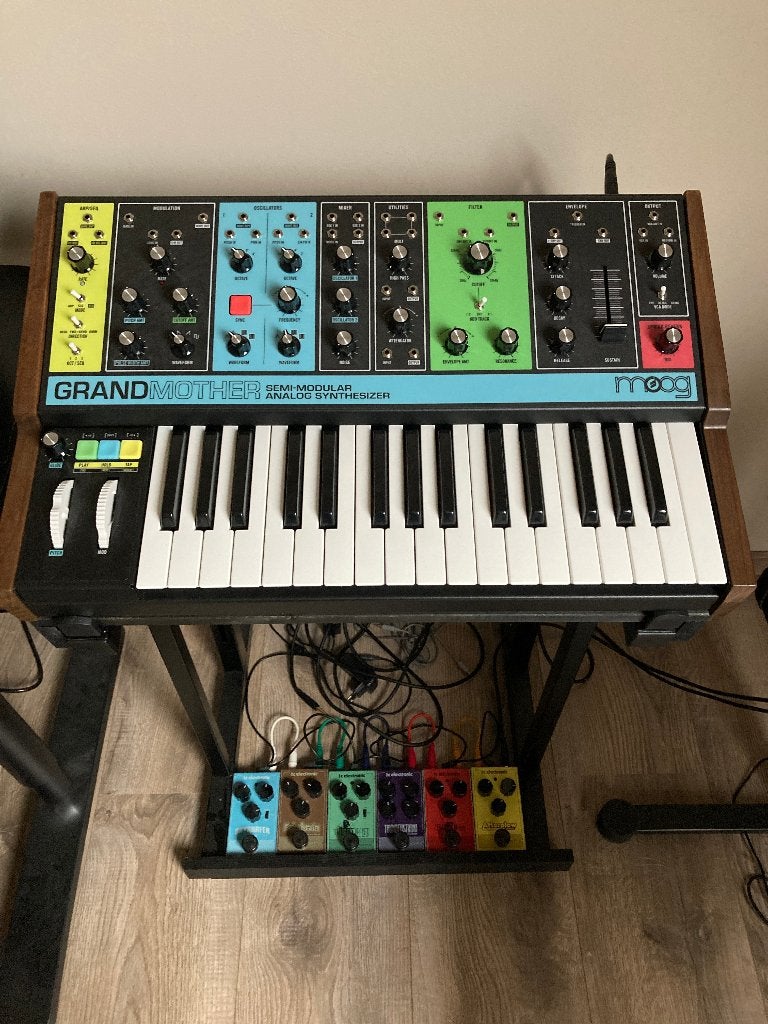 Moog Grandmother, Overige aantallen, Zo goed als nieuw, Met midi-aansluiting, Ophalen