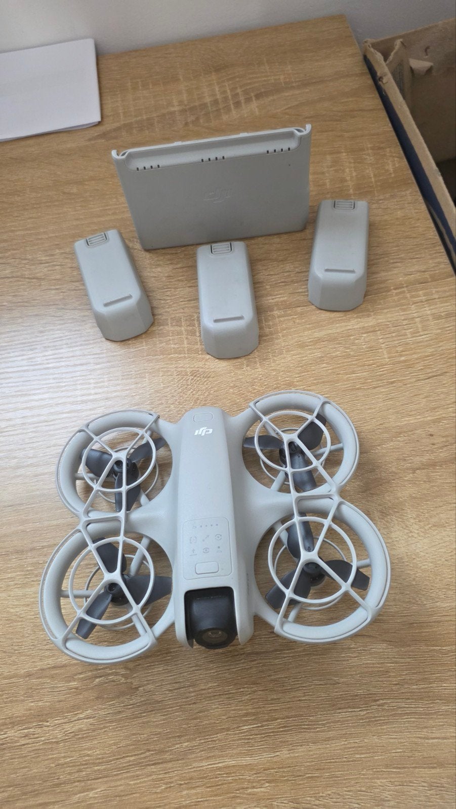 DJI NEO 3 BATTERIES COMME NEUF, Enlèvement, DJI