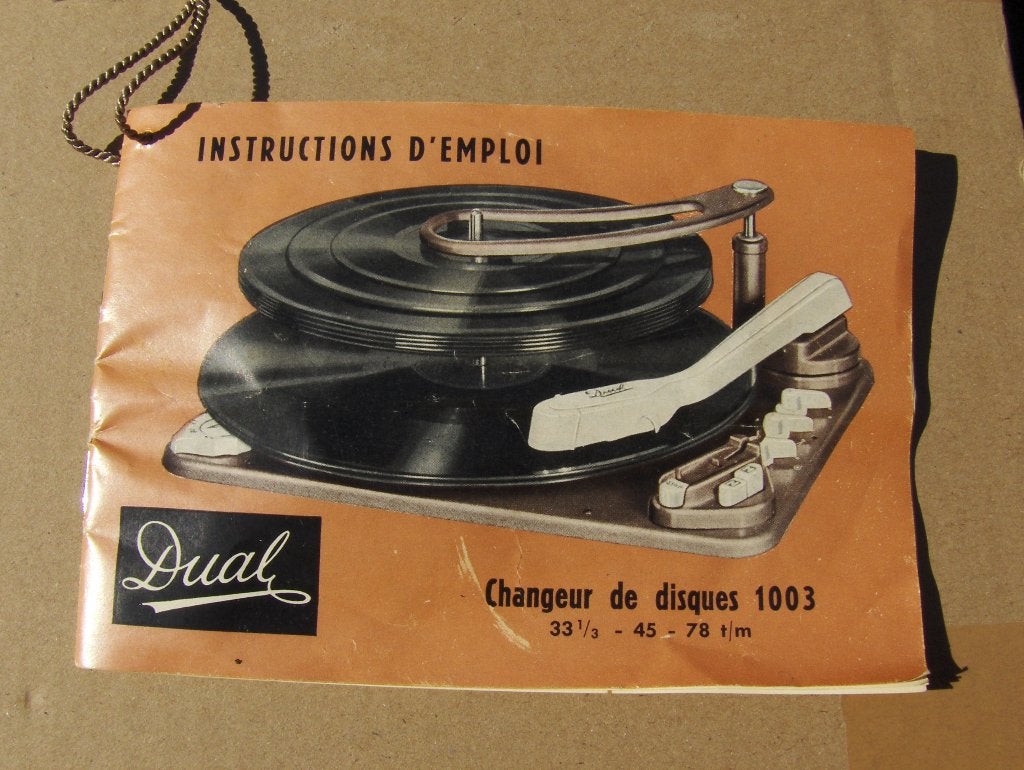 Meuble radio et tourne disque année 60., Antiek en Kunst, Ophalen