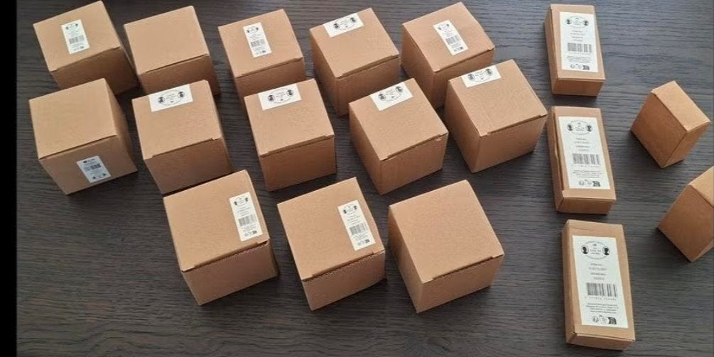 18 kleine kartonnen doosjes (verpakkingen), Hobby & Loisirs créatifs, Bricolage, Enlèvement ou Envoi, Comme neuf
