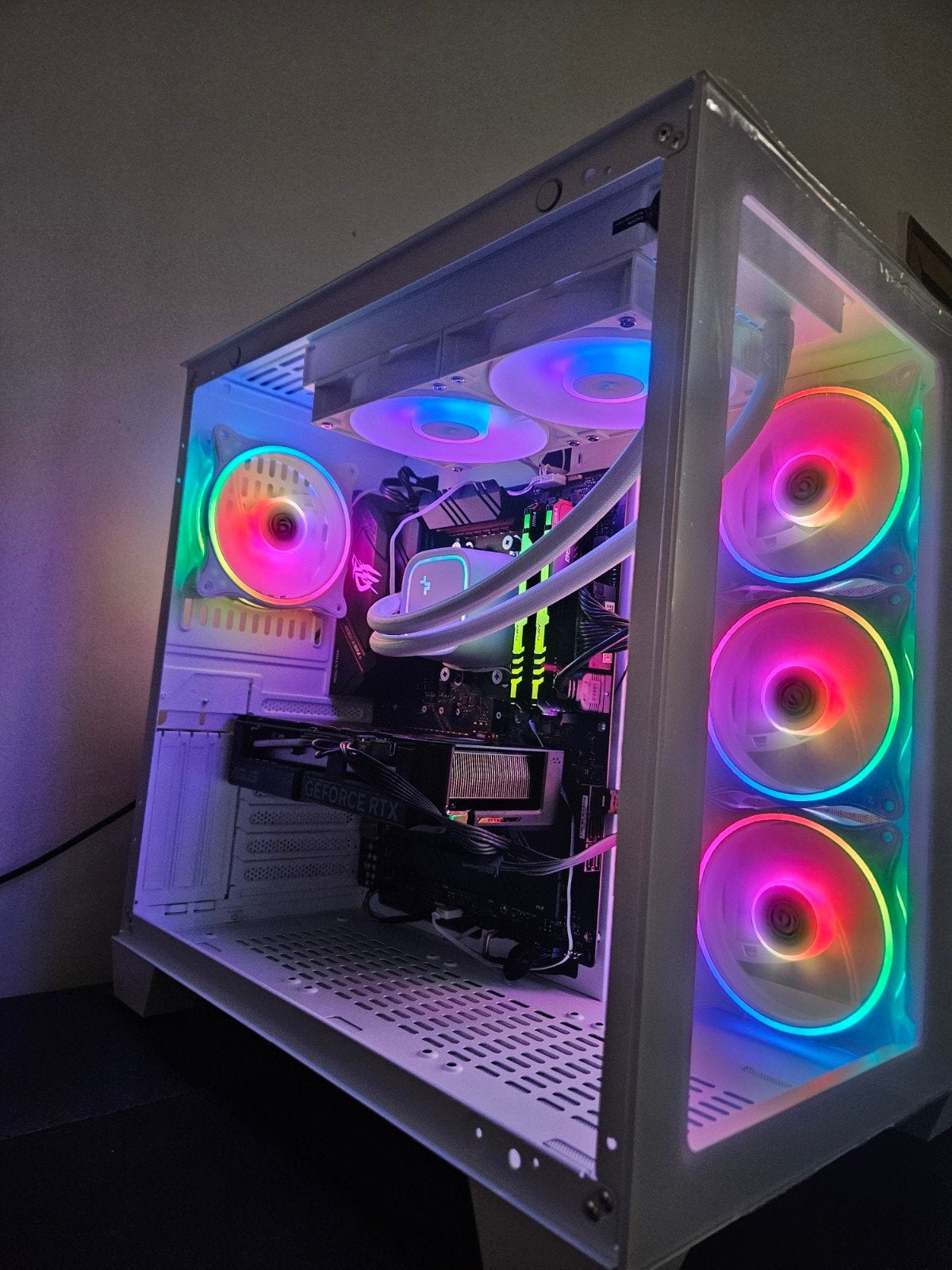 PC GAMER - RYZEN 7 5800X - RTX 4060 - ÉCRAN 240HZ MSI !, Enlèvement