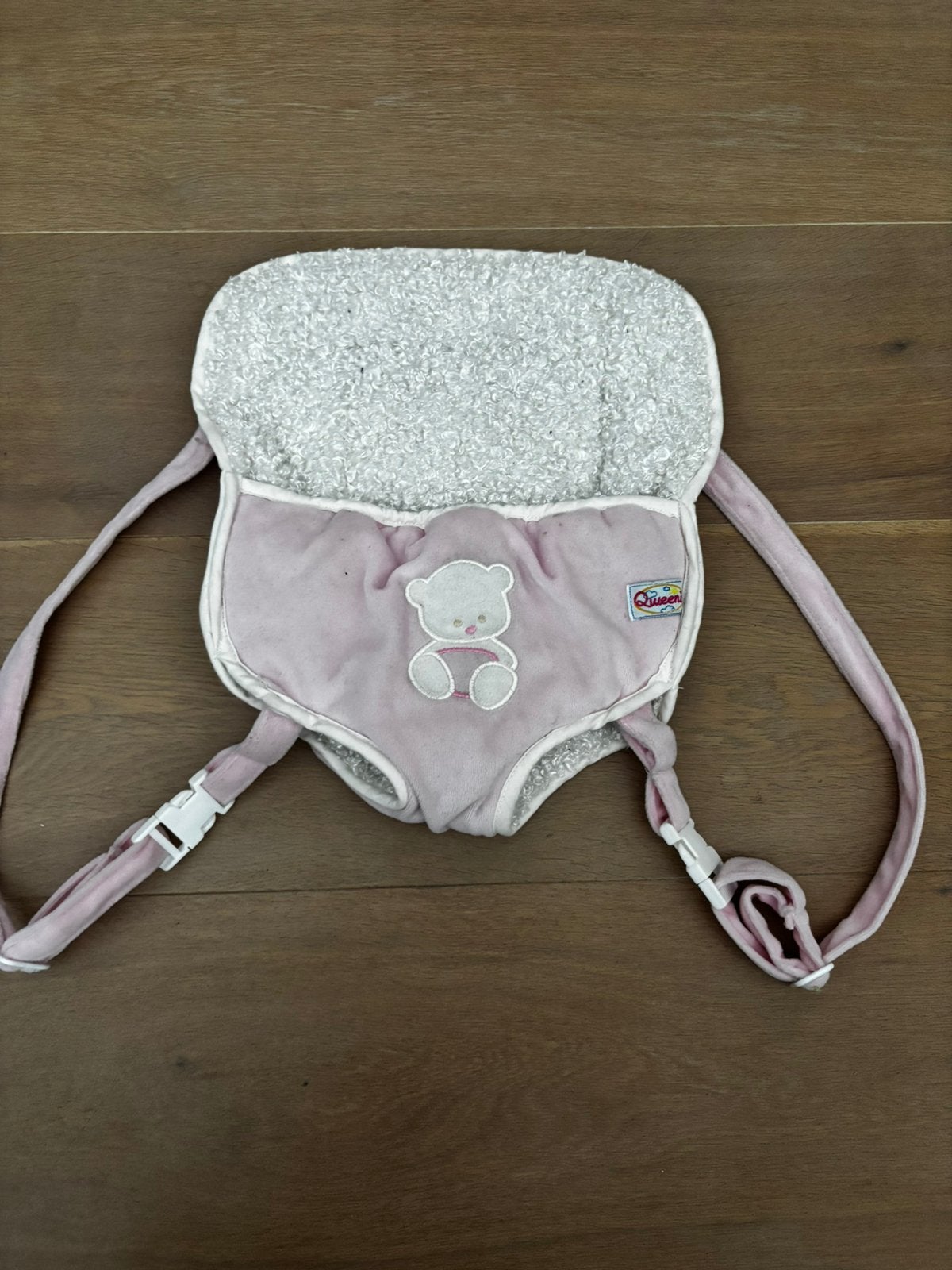 Queeny (Bayer Design) Poppendraagzak - Roze/Wit met Beertje, Ophalen, Gebruikt, Babypop