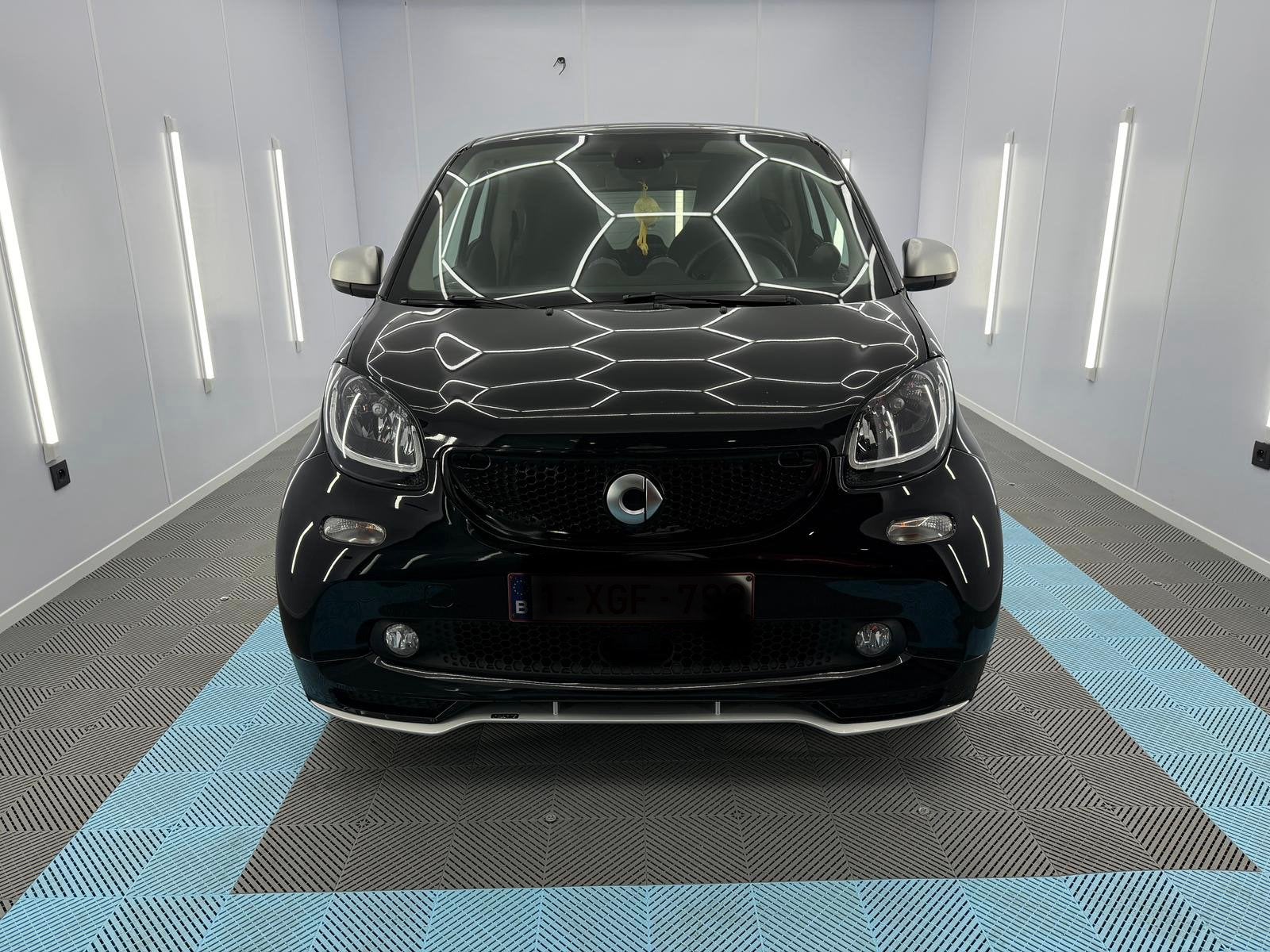 Smart FORTWO BRABUS-set van 6000 km!, Auto's, Automaat, Zwart, Leder, Particulier