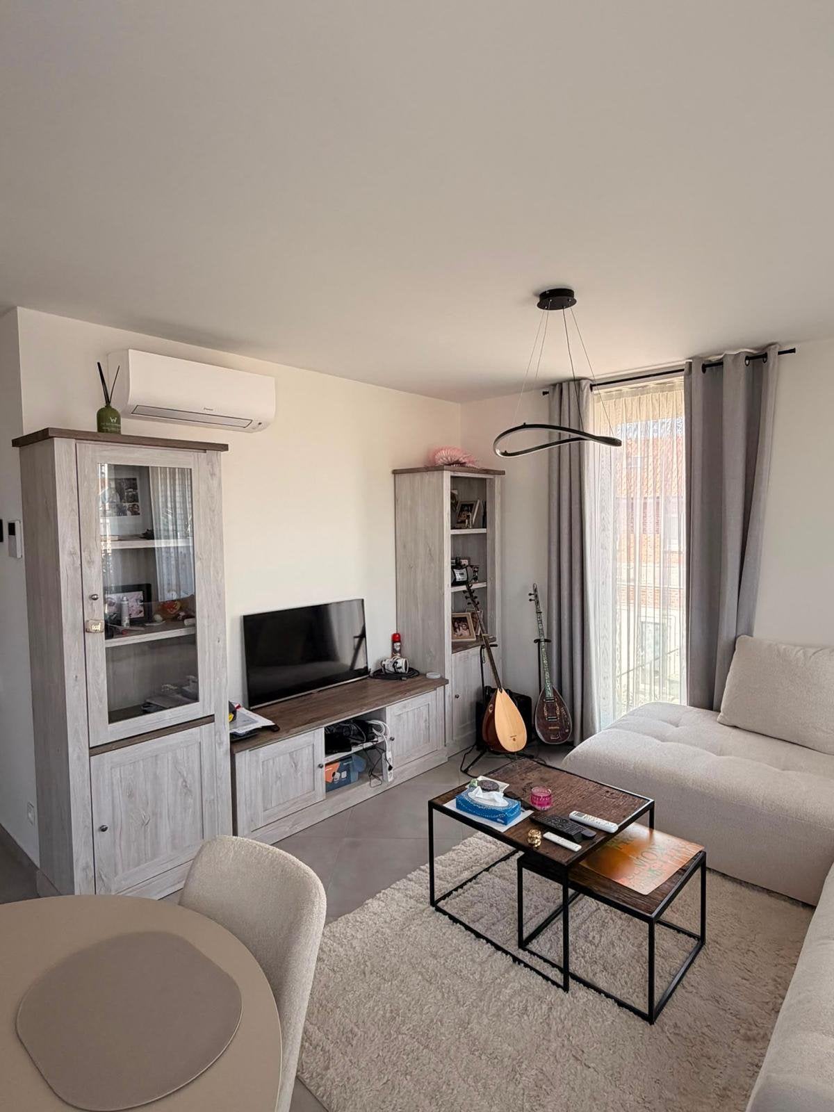 Set van 2 industriële salontafels – hout & zwart metaal, Huis en Inrichting, Ophalen