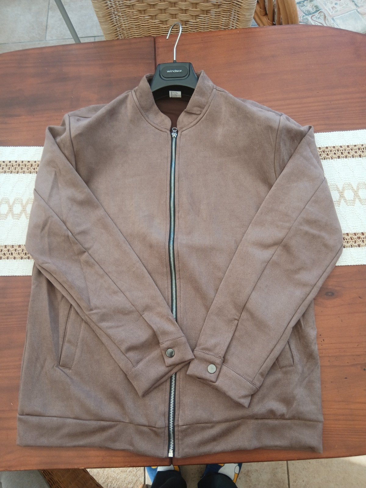 Veste en daim taille L . neuf , jamais utilisé ., Enlèvement