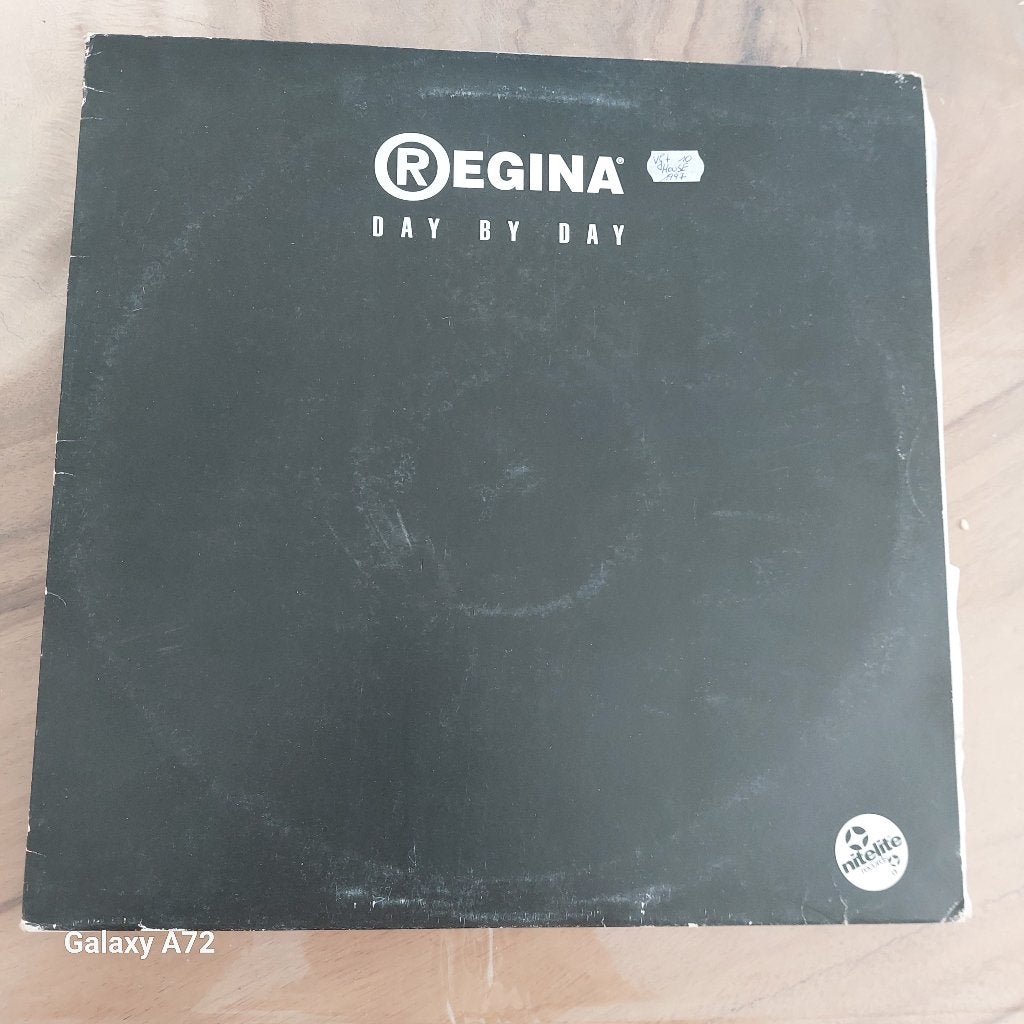 regina day by day 12 inch maxi, Cd's en Dvd's, Vinyl | Dance en House, Gebruikt, House, Ophalen of Verzenden, 12 inch