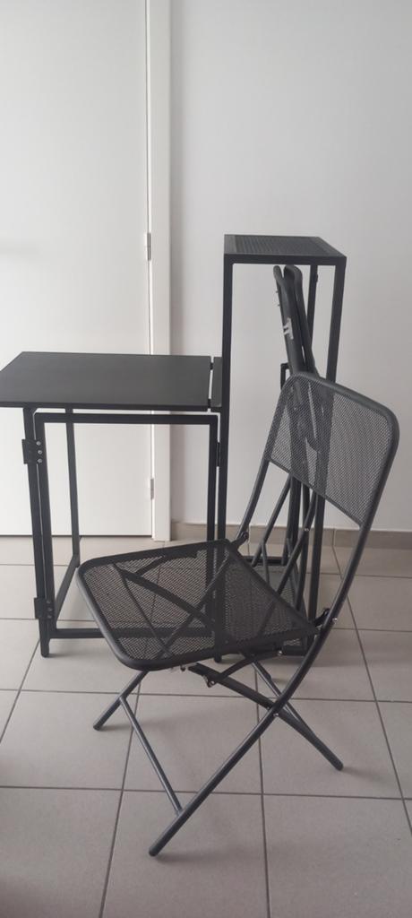 Table et 2 chaises pliantes, Enlèvement