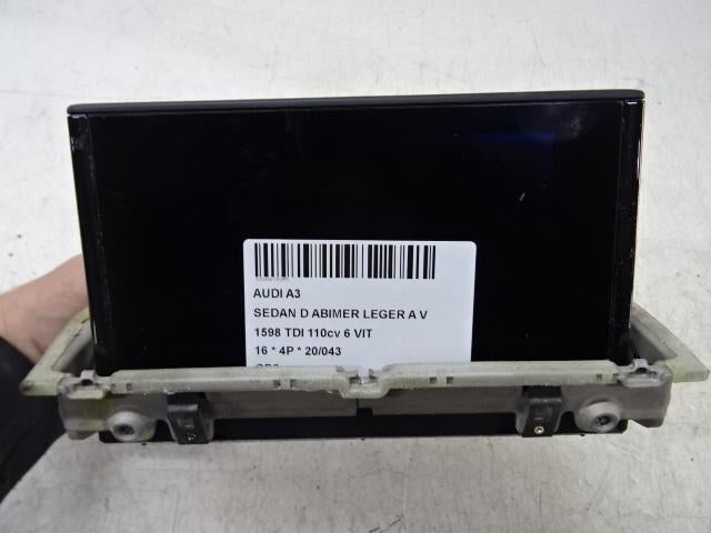 AFFICHEUR / ECRAN A3 Limousine (8VS / 8VM) (8V0857273M), Mevr. I. Hauben, Audi, Utilisé, Rue de l'Espoir 34 34
4030  GRIVEGNÉE, BE