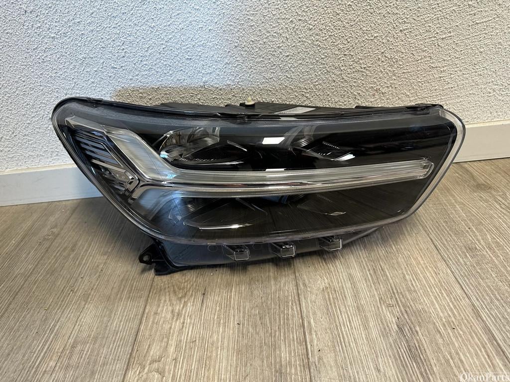 Volvo XC40 LED rechter koplamp rechts 32293923, Auto-onderdelen, Verlichting, Volvo, Gebruikt