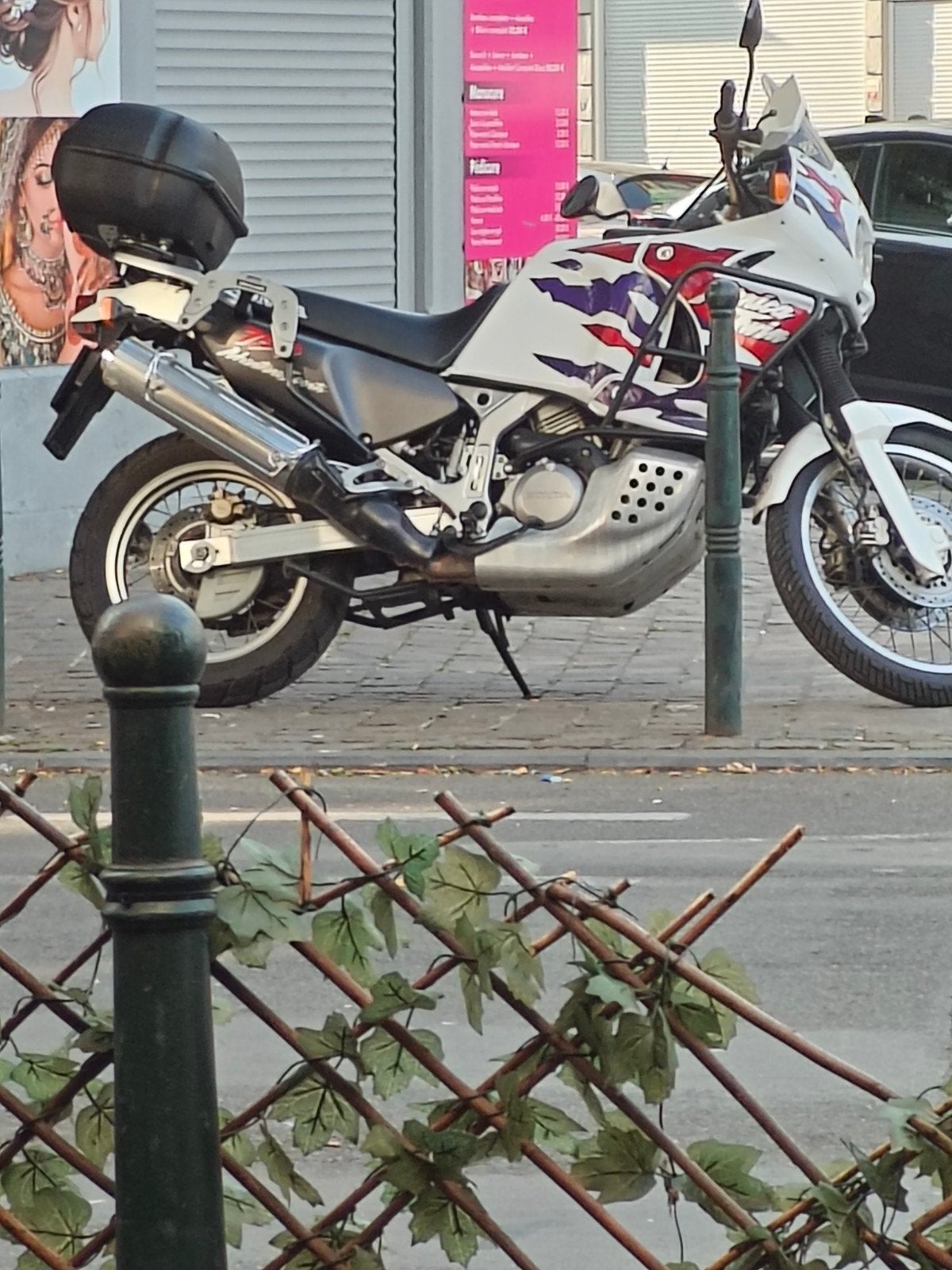 HONDA AFRICA TWIN 750, Motos