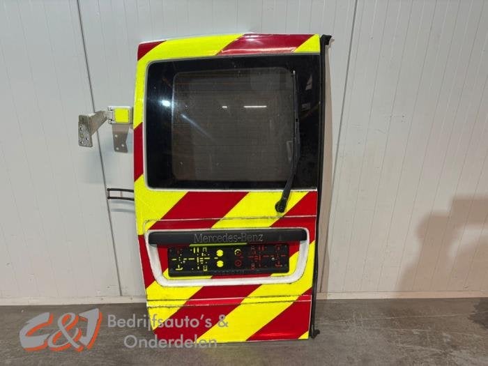 Portière arrière camionnette d'un Mercedes Vito (1212), 3 mois de garantie, Utilisé, Porte, -
