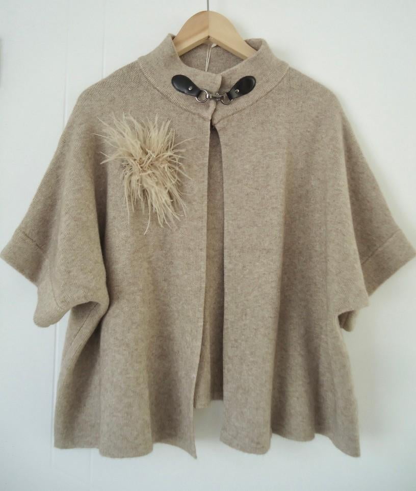 Nieuwe cardigan korte mouwen, Kleding | Dames, Atelier de Mila, Ophalen of Verzenden, Nieuw, Beige
