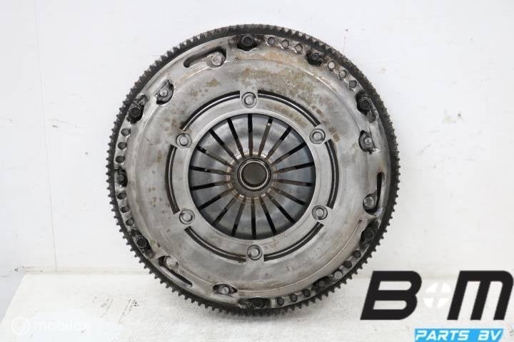 Vliegwiel + koppeling VW Golf 7 04E105269G, Utilisé