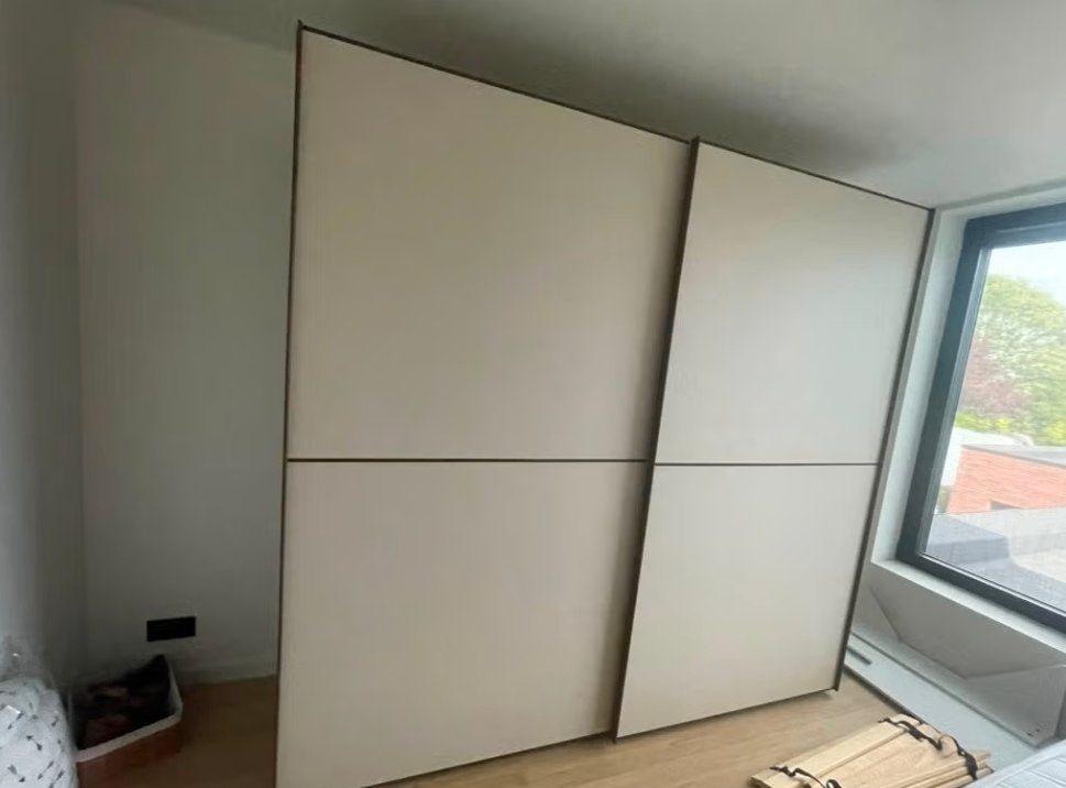 Rauch kleerkast – 238 cm, Ophalen, Overige materialen, 200 cm of meer, Zo goed als nieuw