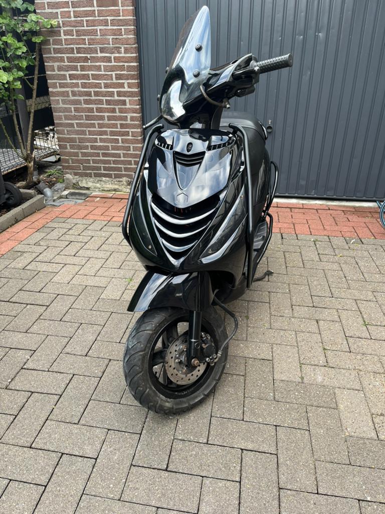 Piaggio zip A klasse, Ophalen, Zo goed als nieuw, Zip