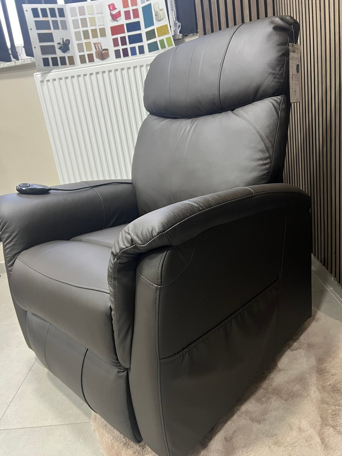 NOUVEAU FAUTEUIL INCLINABLE ÉLECTRIQUE LIVRAISON GRATUITE !, Enlèvement ou Envoi, ., ., Cuir