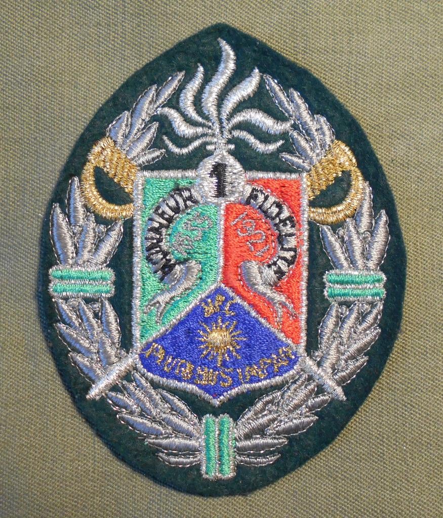 LEGION ETRANGERE / Ecusson 1er REC., Envoi, Armée de terre, Emblème ou Badge