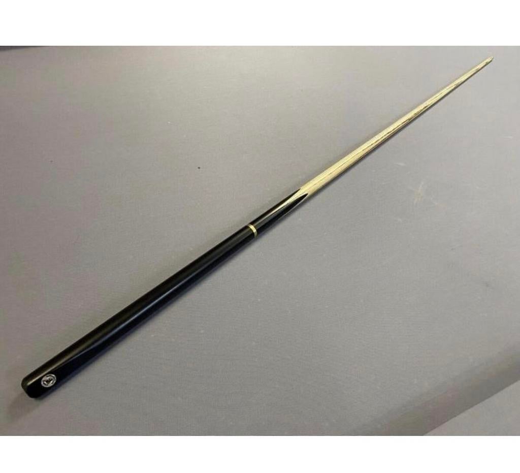 queue de billard Britannia Ash à articulations 3/4 de 54”, Sports & Fitness, Billards & Billards américains, Enlèvement ou Envoi