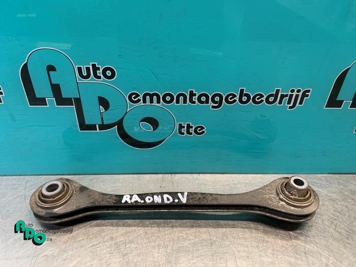 Draagarm rechts-achter van een Volkswagen Golf (Golf 09-), Gebruikt, -, Volkswagen, -