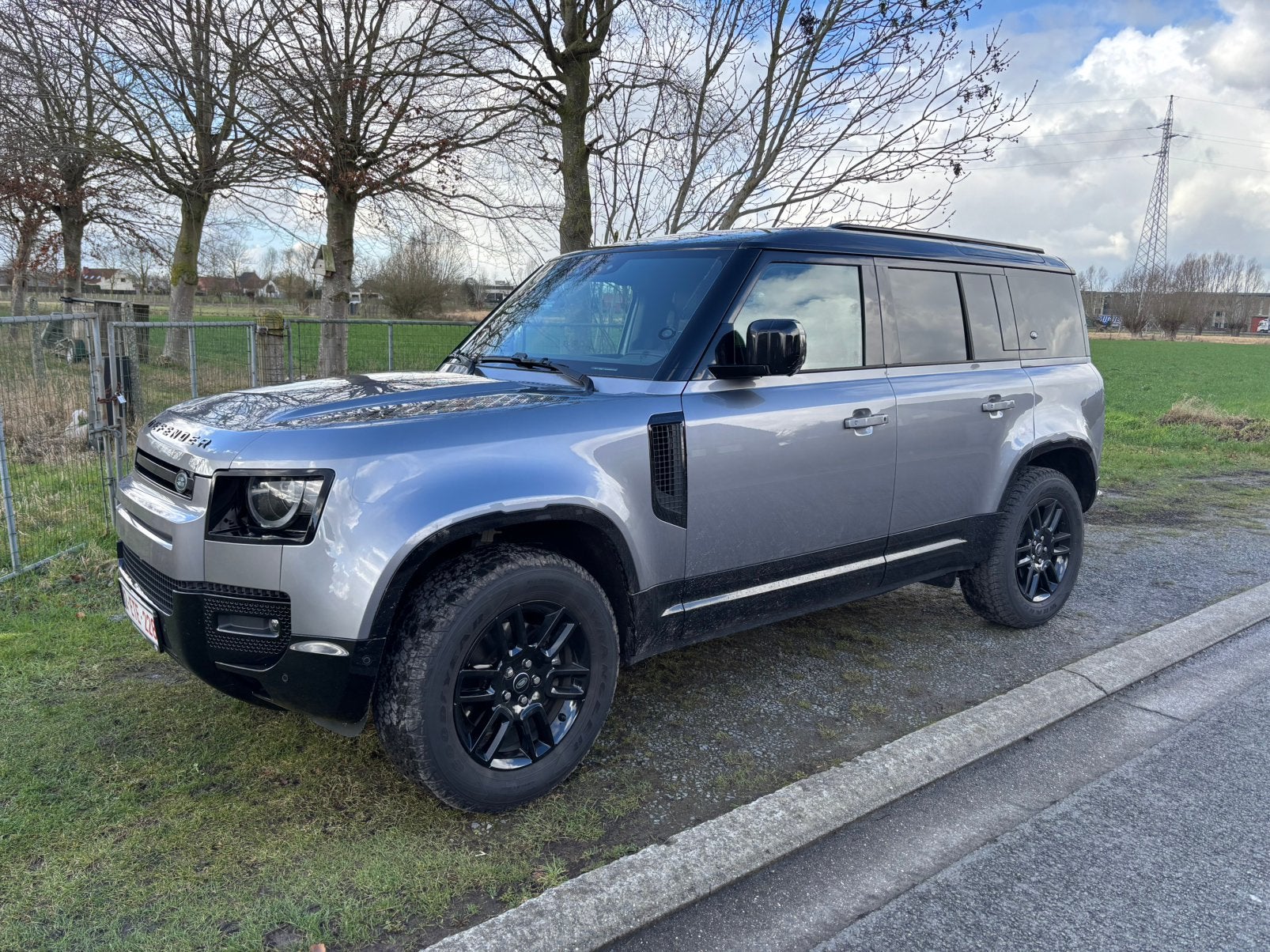 Land rover Defender X-dynamic 200pk, Automaat, Leder, Defender, Particulier
