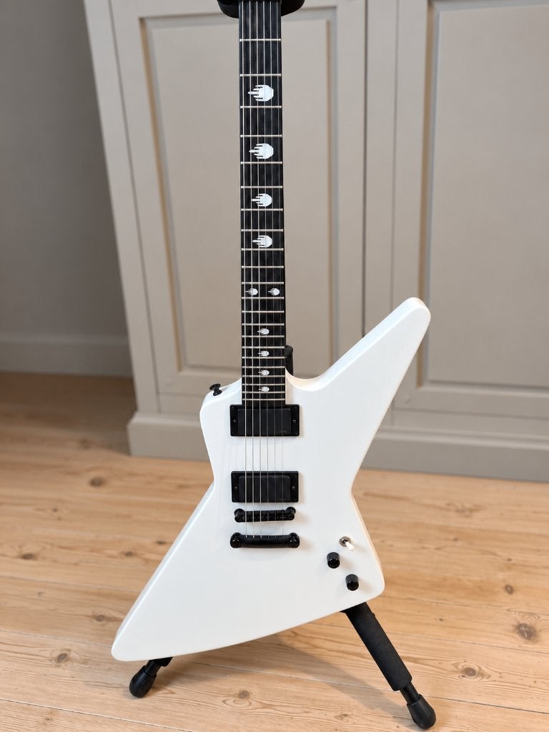 Explorer-style elektrische gitaar, Muziek en Instrumenten, Ophalen, Zo goed als nieuw, Solid body, Overige merken
