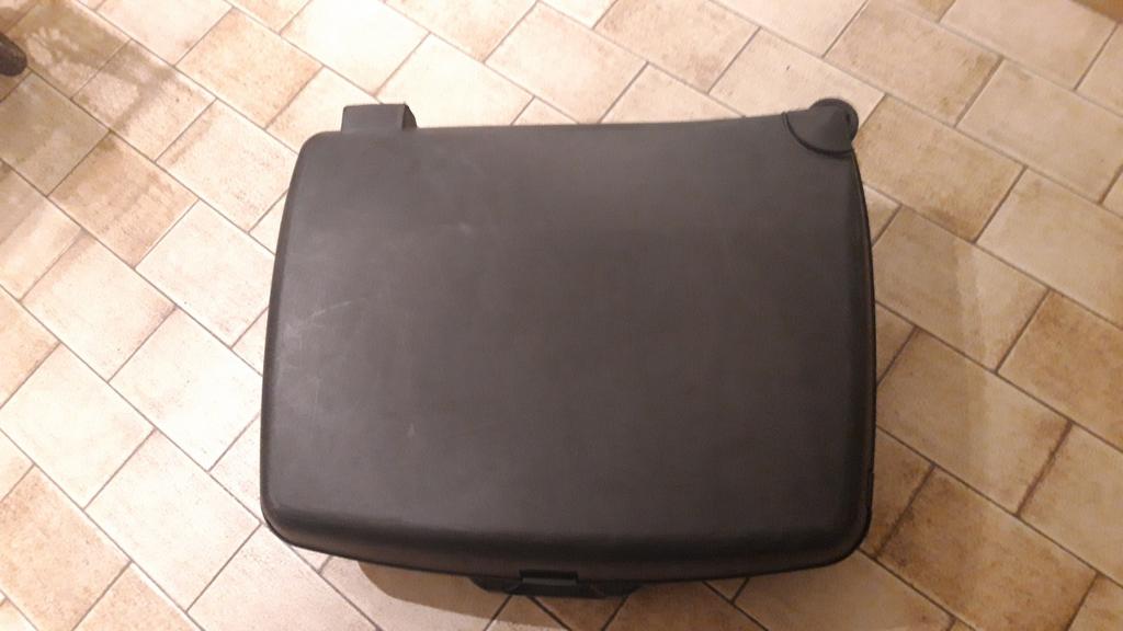 Grande valise, Enlèvement, Comme neuf