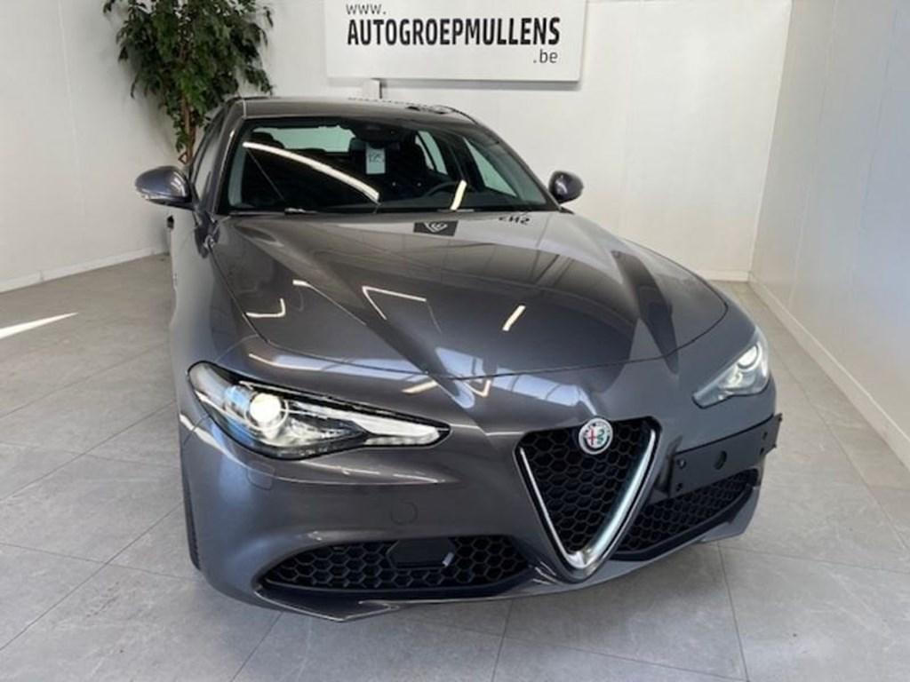 Alfa Romeo Giulia Giulia MY2022  RWD 22 JTD AUT Super, Automaat, 4 deurs, Parkeersensor, Bedrijf