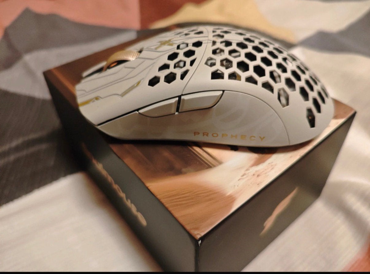 Finalmouse Medium, Computers en Software, Muizen, Ophalen of Verzenden, Zo goed als nieuw