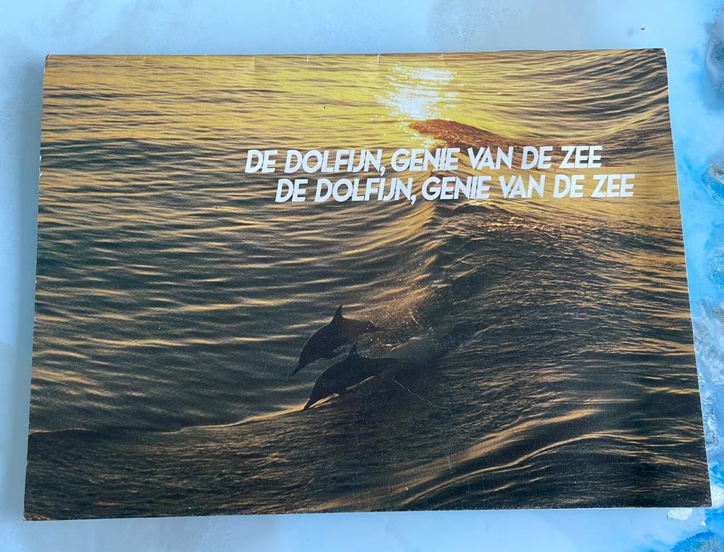 De dolfijn, genie van de zee, Ophalen of Verzenden, Gelezen, Natuur algemeen, WWF