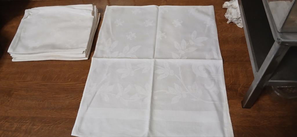 Serviettes blanches 8 pièces, Maison & Meubles, Enlèvement ou Envoi