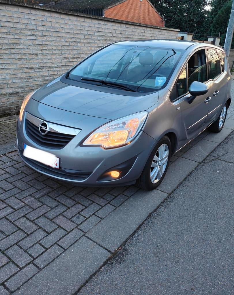 Opel Meriva diesel nikkel, Auto's, Opel, Euro 5, Monovolume, 4 cilinders, Particulier