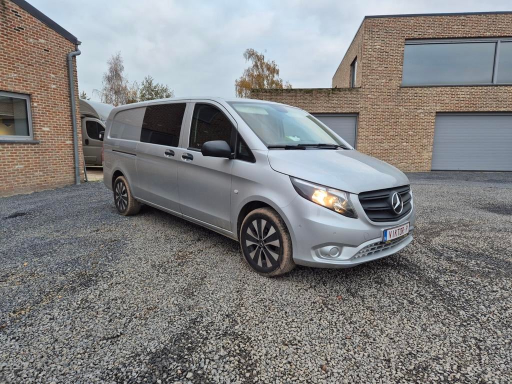 Mercedes Vito 190 ch automatique à 5 places, chargement lége, Autos, Particulier, Automatique, Achat