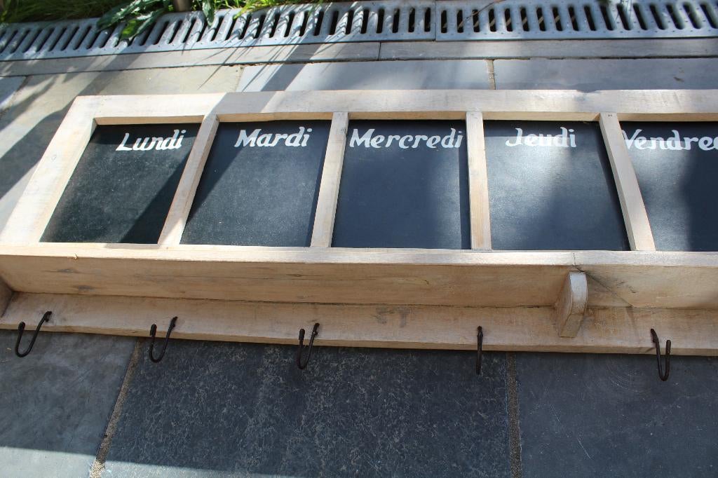 Beau porte-manteau avec tableaux noirs., Portemanteau mural, Comme neuf, Enlèvement, 100 à 150 cm