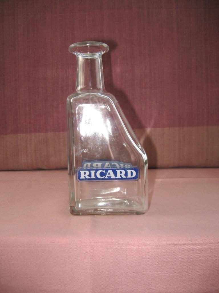 Carafe en verre biseauté « RICARD », texte blanc sur fond bl, Enlèvement ou Envoi, Comme neuf, Ustensile