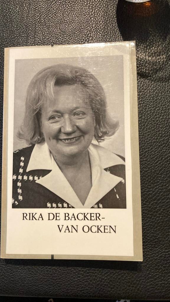 Boek “Rika de Backer-Van Ocken”, Antiek en Kunst, Ophalen of Verzenden