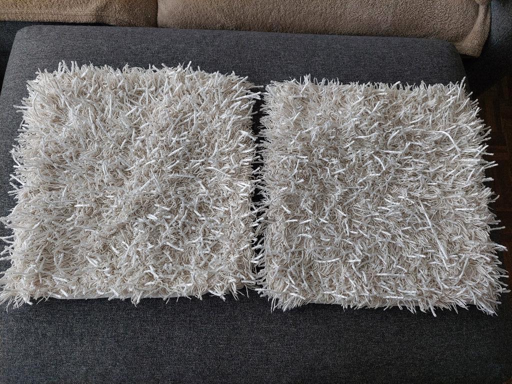 HOUSSES DE COUSSIN BLANCHES (2) AVEC POILS EN COTON, Maison & Meubles, Enlèvement ou Envoi, Utilisé