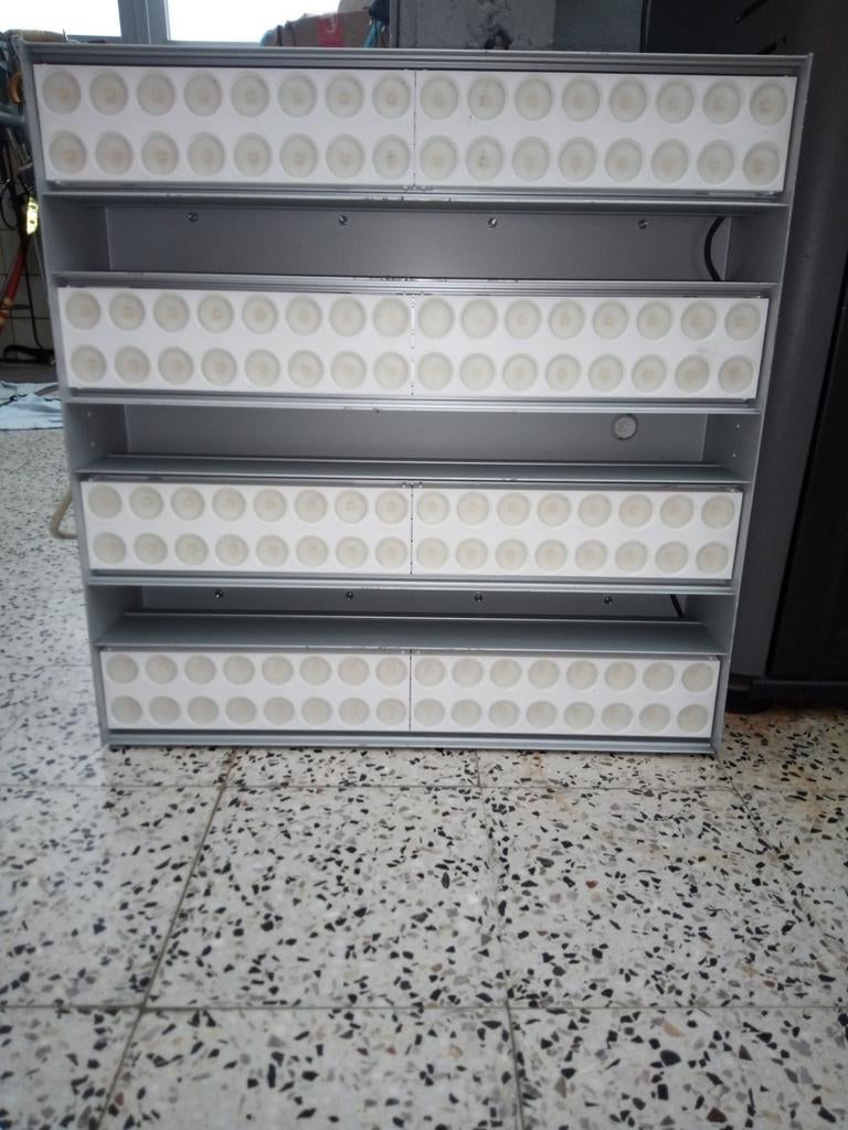 LED-verlichting voor de garage en de werkplaats, Ophalen
